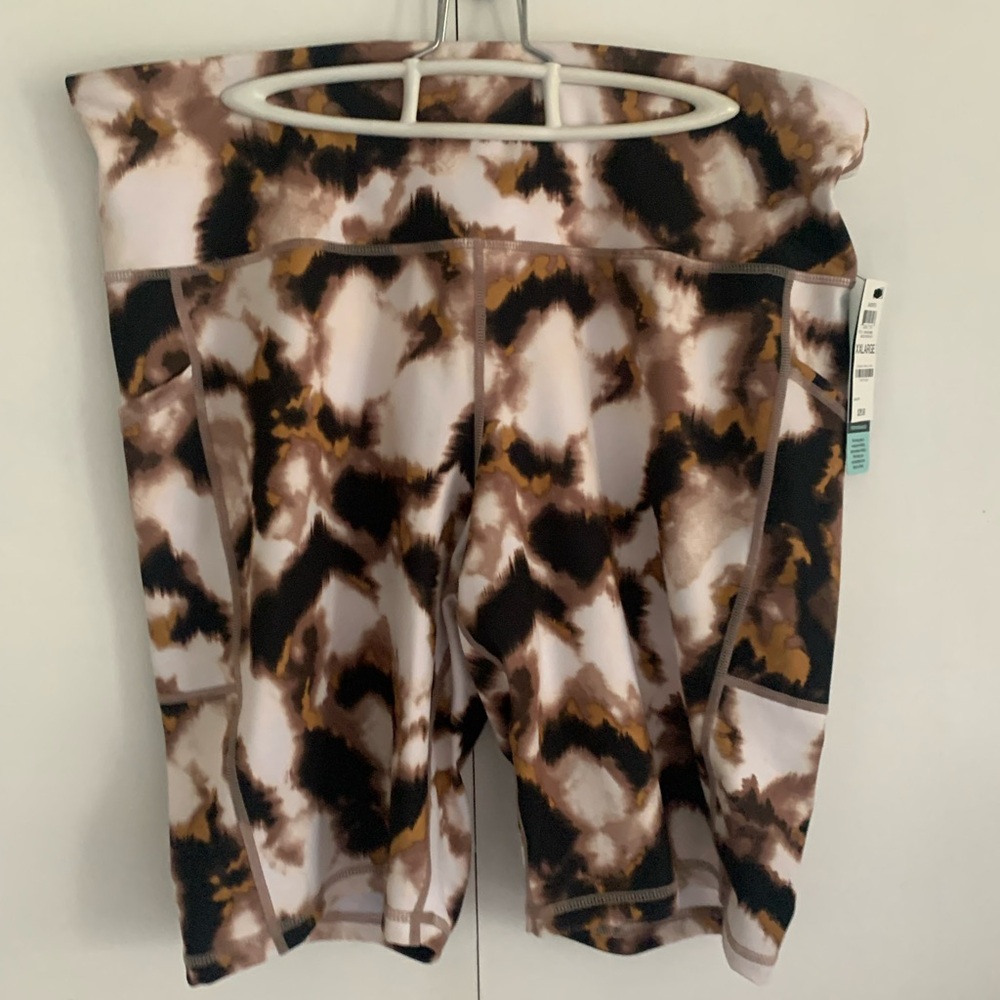 Ideology Brown & Black Tie-Dye Bike Shorts